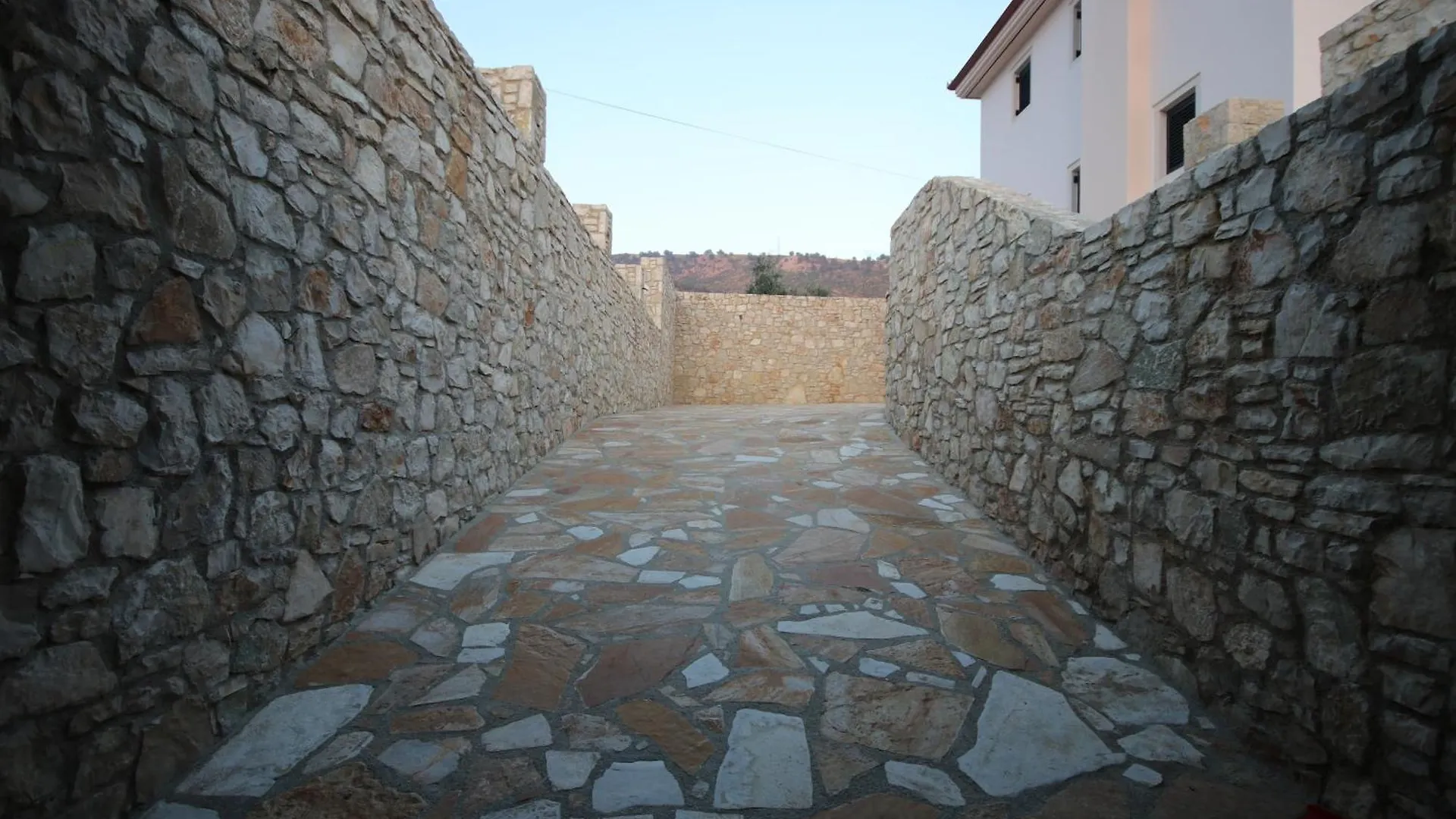 Villa Vila Mario Himare Albania