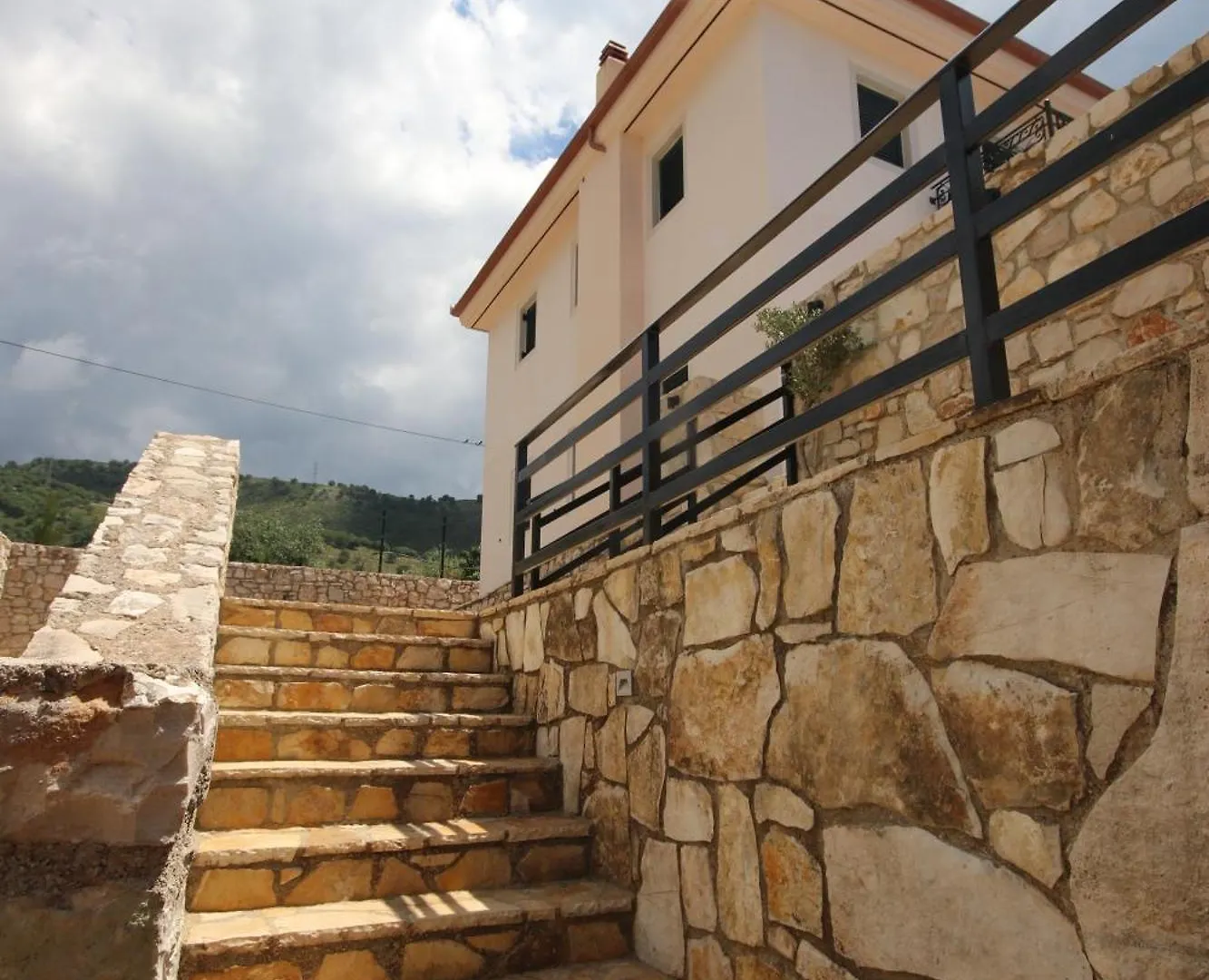 Villa Vila Mario Himare